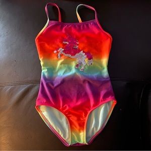 Super Cute Girls CAT & JACK Bathing Suit Size 6/6X